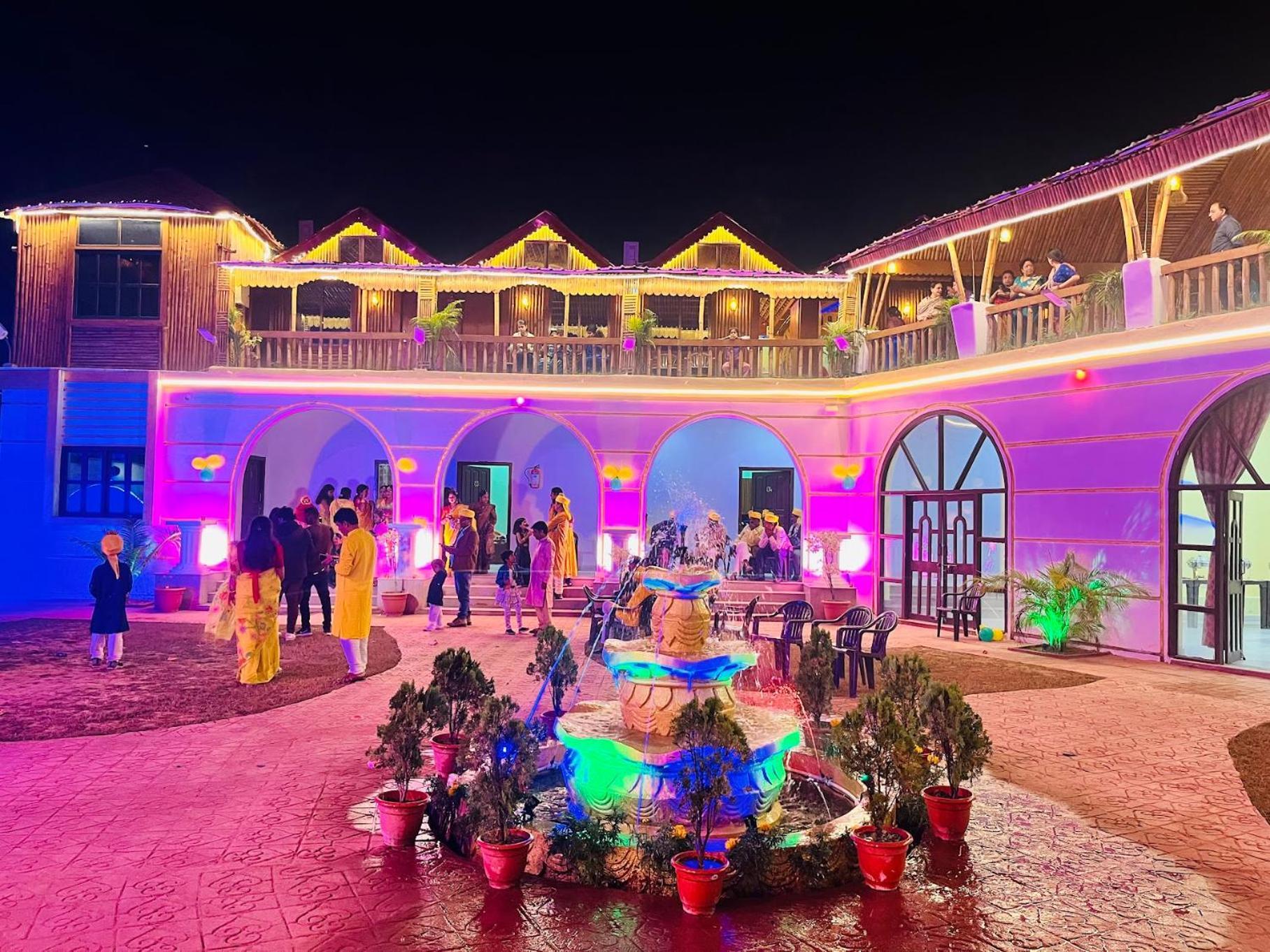 La Pahi Palace- Banquet And Resort Sakri East Bagian luar foto
